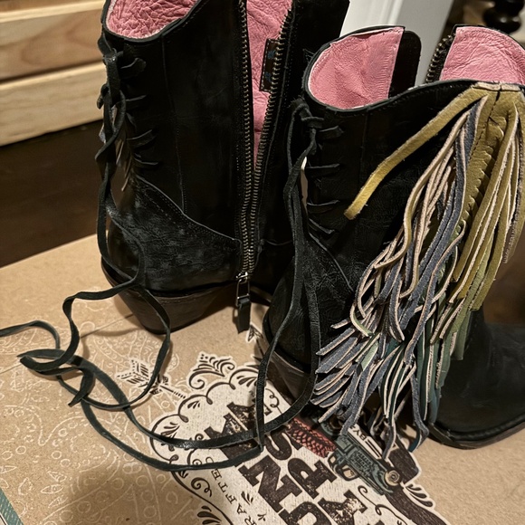 Junk Gypsy Spirit Animal Boots 6 - Picture 8 of 16